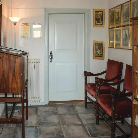 Three-bedroom Holiday In Σπίτι διακοπών *
